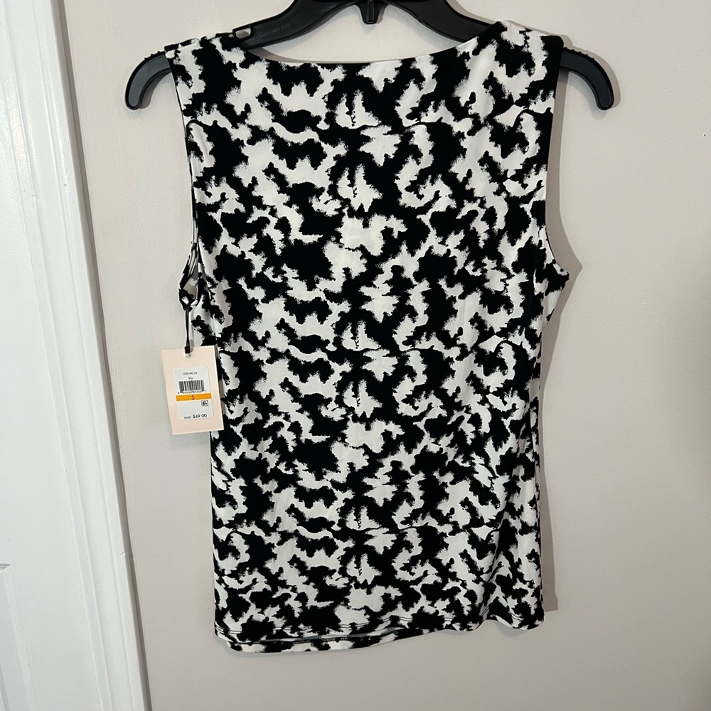 NWT Ivanka Trump Monochrome Patterned Blouse - Picture 2 of 5